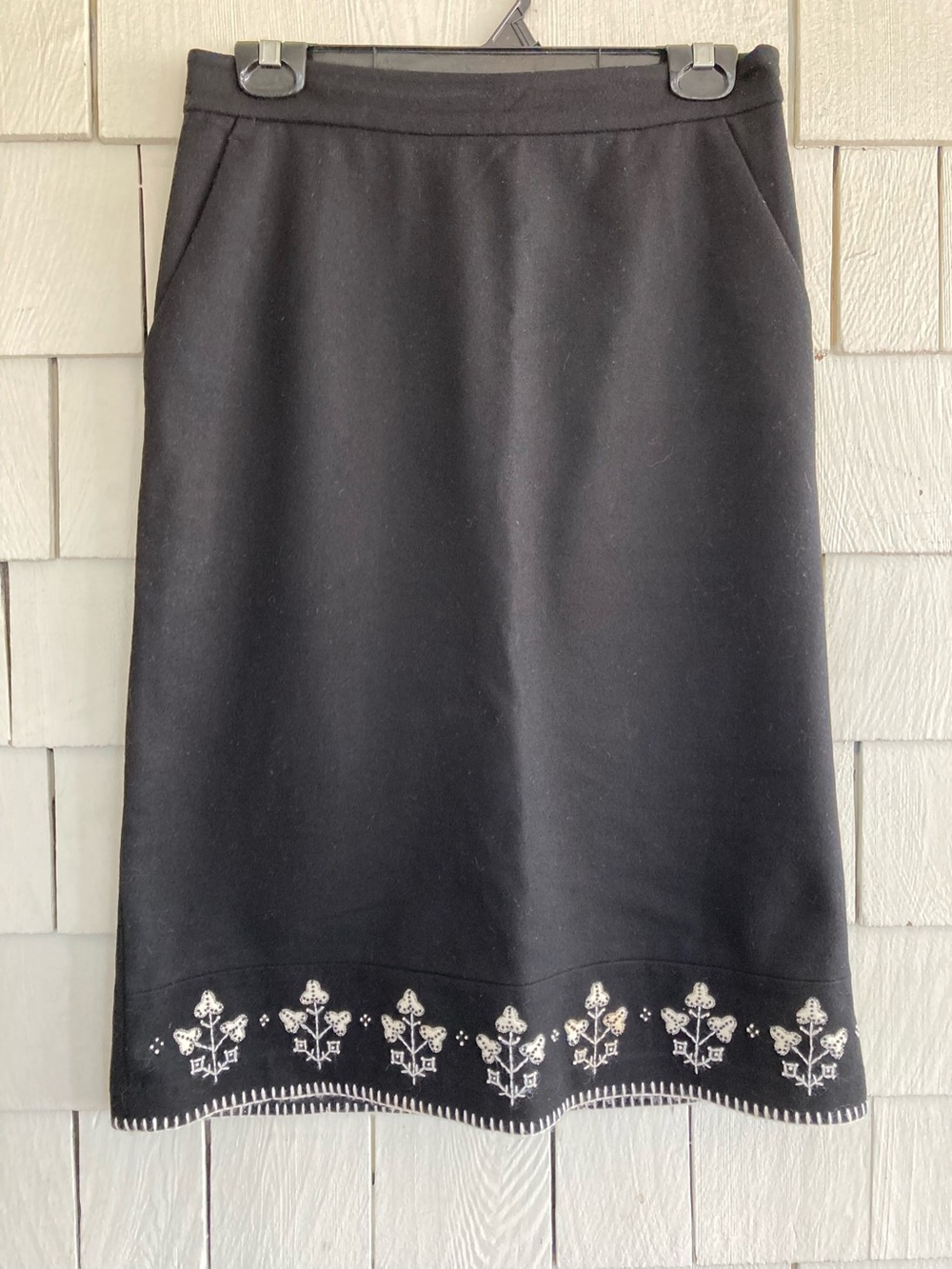 Vintage Ann Taylor Black Wool and Cashmere Embroidered Midi Skirt Size 6